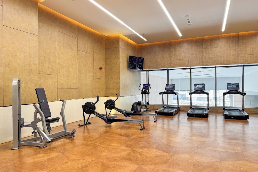PVH - Inviting Studio - Palm Tower