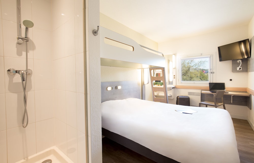 Frejus Vacations - ibis budget Frejus Saint-Raphael Capitou A8 - Property Image 2