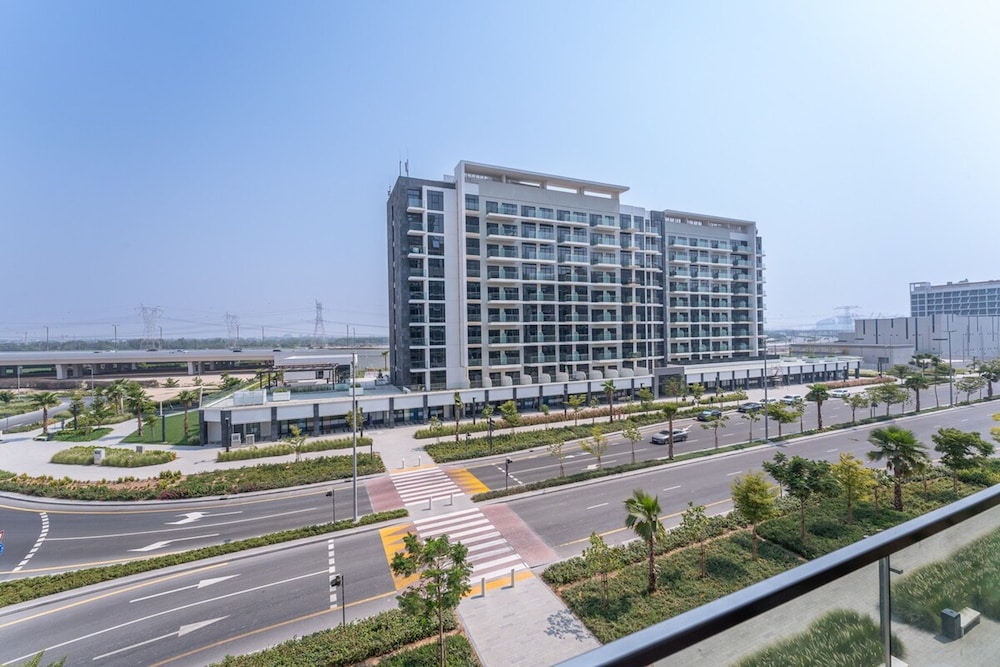 Serene Studio Apartment at Azizi Riviera Near to Burj Khalifa