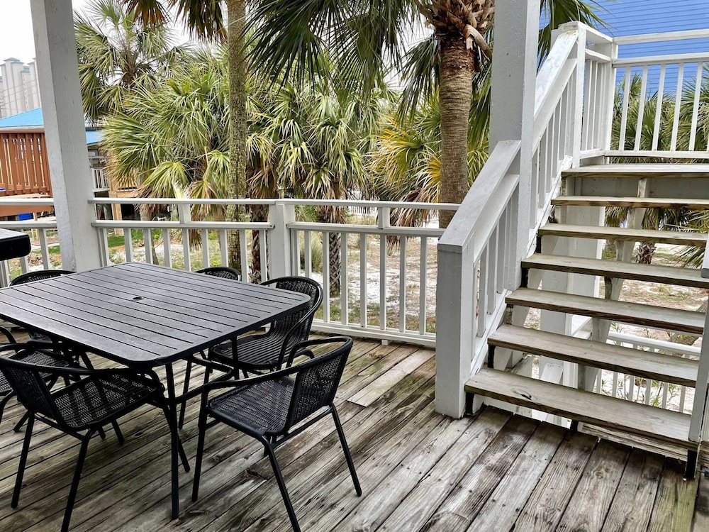 Days Like This -spacious Home Steps From the Beach