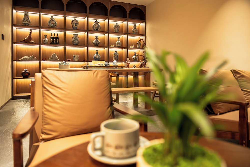 Jingdezhen Streamside B&B (Taoxichuan Cultural & Creative Zone Branch)