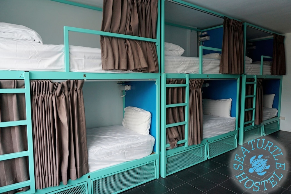 Sea Turtle Hostel - Adults Only
