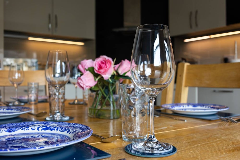 Blackfriars Residence - Beautiful Home