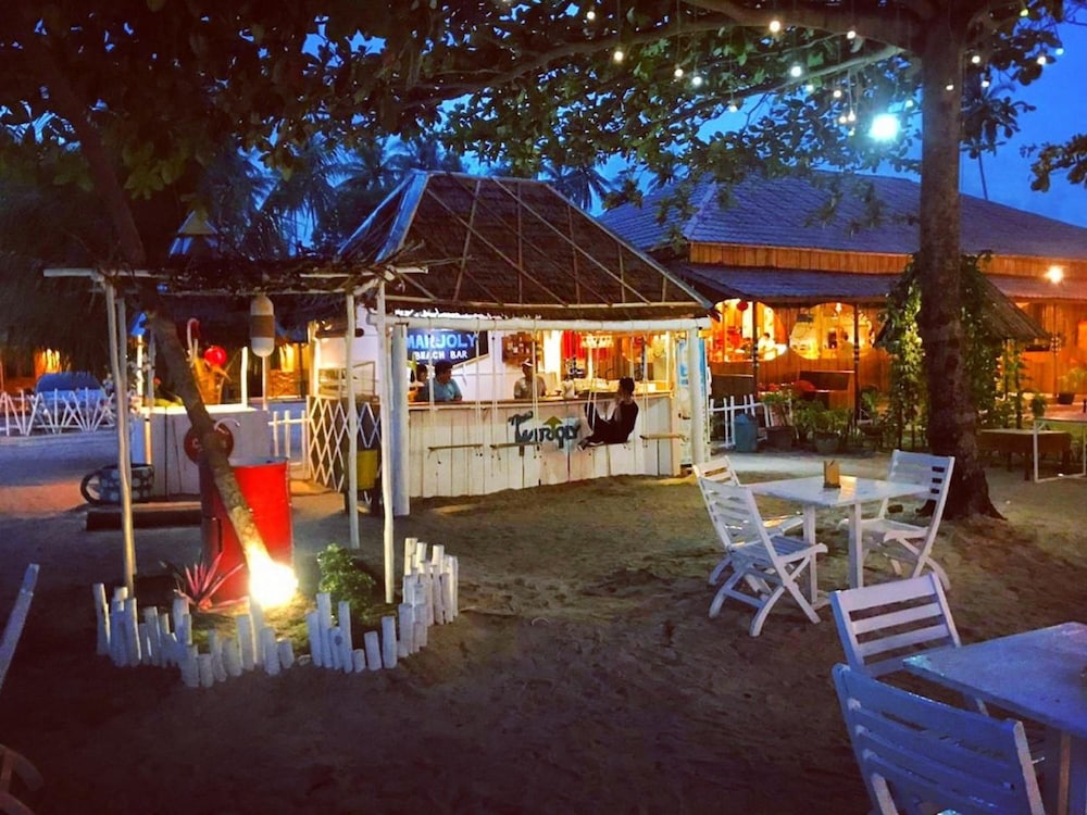 New Marjoly Beach & Resort