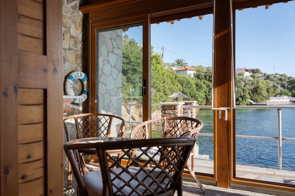 Porto Castello Villas