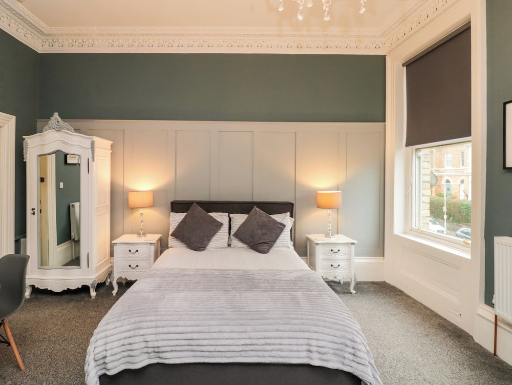 27 Westbourne Grove