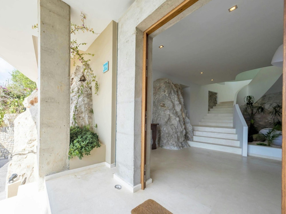 Premium Villa With Infinity Pool