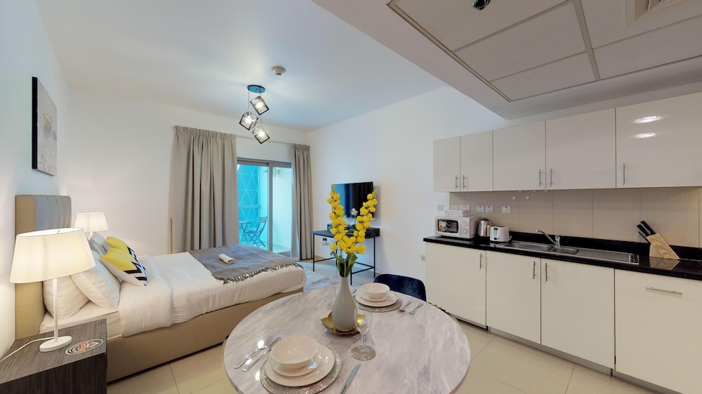 Lux BnB Park Towers DIFC