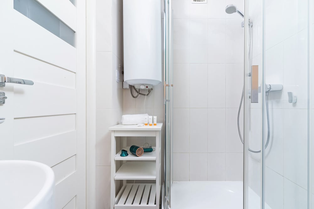 Apartments Starowislna Cracow by Renters view 4
