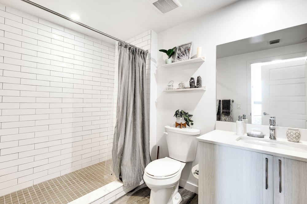 3Bedroom 2 Bath Condo
