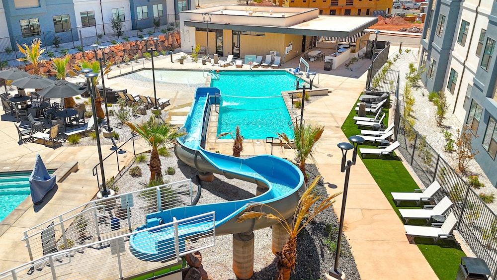 Mane Stay At Terra 3 Bedroom Condo