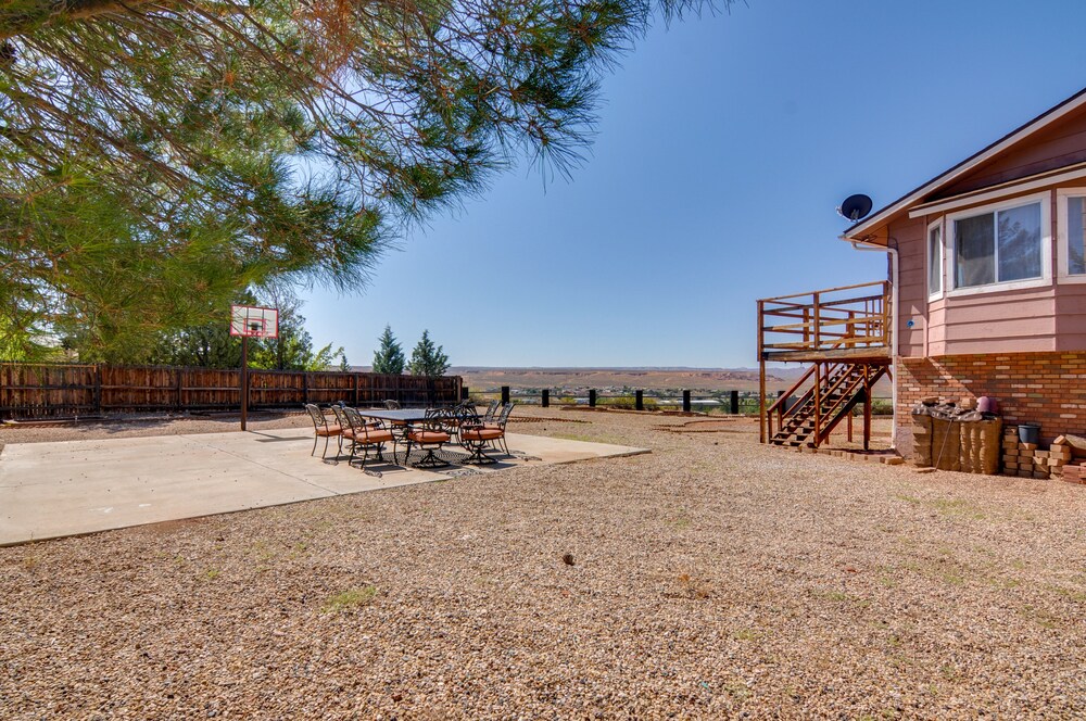 Picturesque Page Home Near Lake Powell & Hiking!