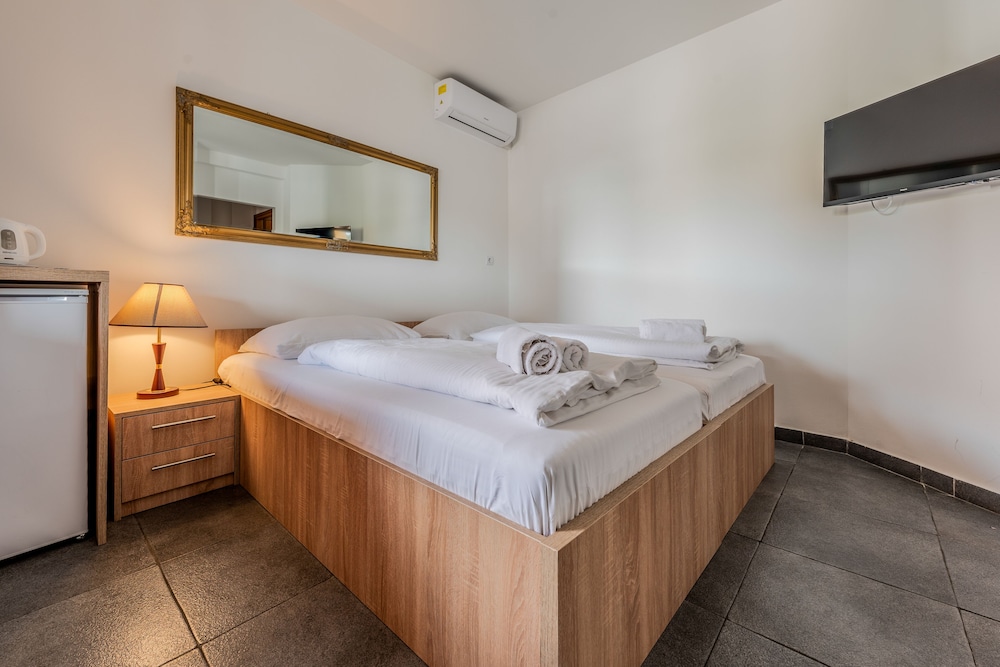 Aparthotel Plat