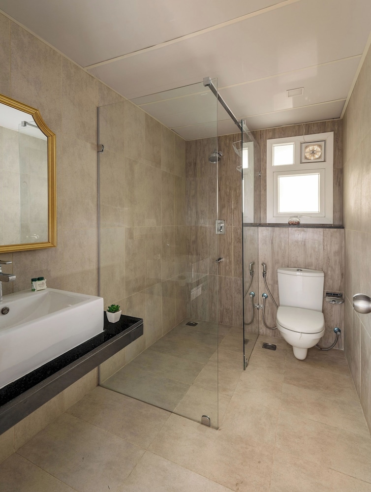 The Ivy Apartment by Red Olive