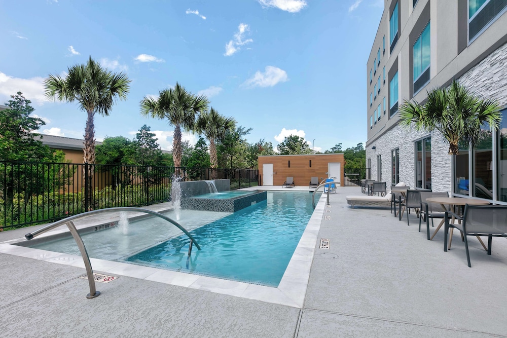 Hampton Inn Suites Shenandoah The Woodlands, Tx - Property Image 40