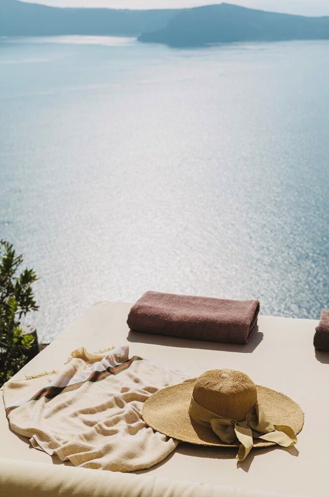 Ocean Caldera View Villa