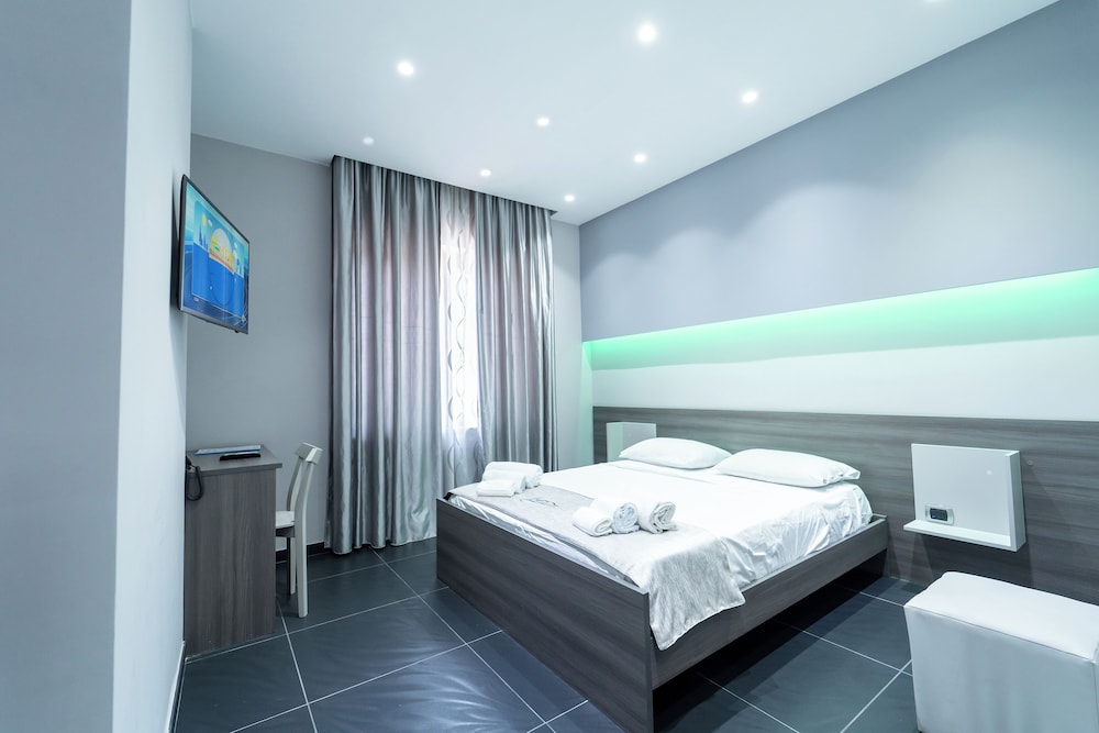 H.R. BOUTIQUE PORTO NAPOLI CENTRO by ClaPa Group Dislocated Hospitality