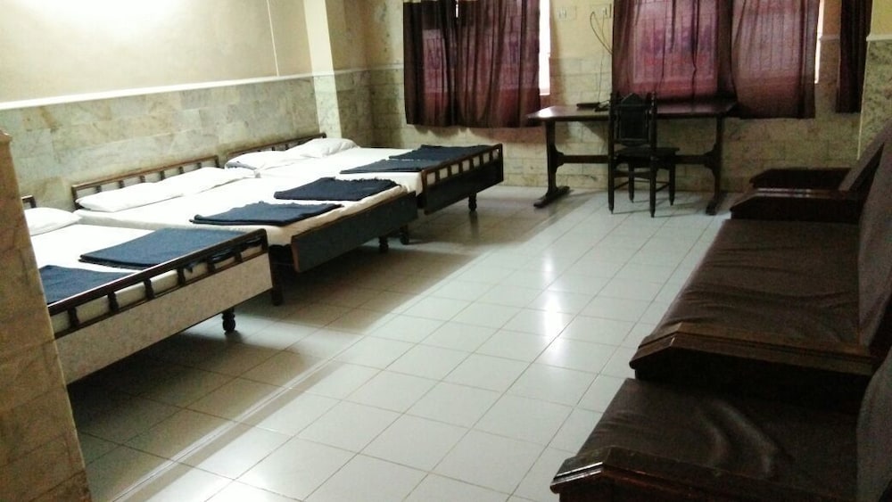 Hotel Meera