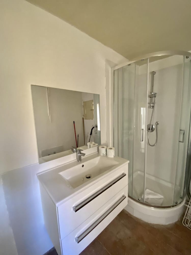 Laura 50 in Firenze With 6 Bedrooms and 3 Bathrooms