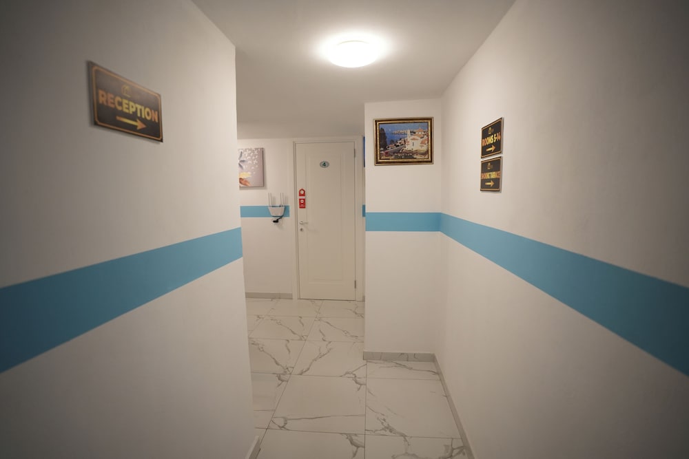 Enles Hotel