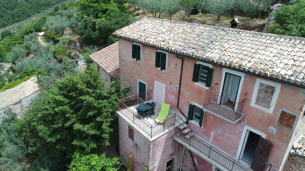 Italian Charming Mansion in the County Side Enjoy Umbria view 5