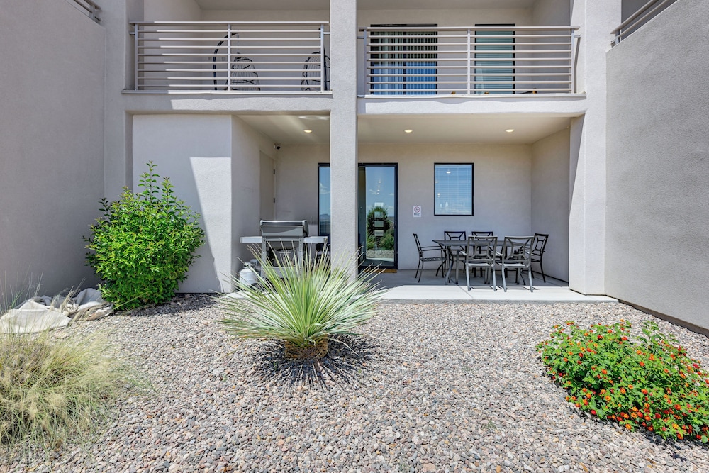 Pool Access: St George Townhome Near Trails!
