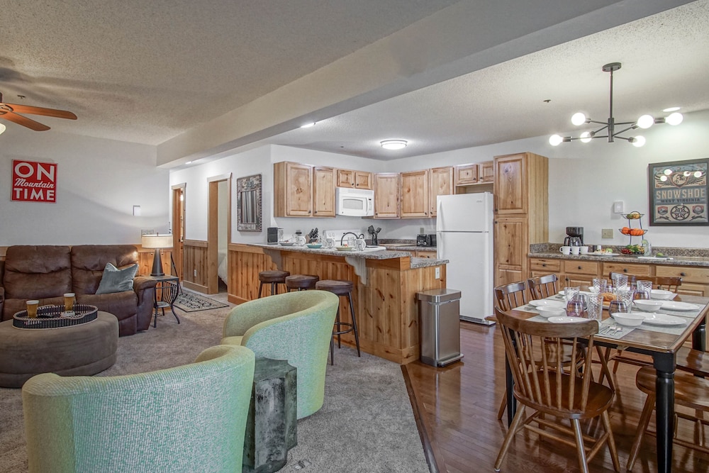 Summit 307d 3Br Condo Close to the Village