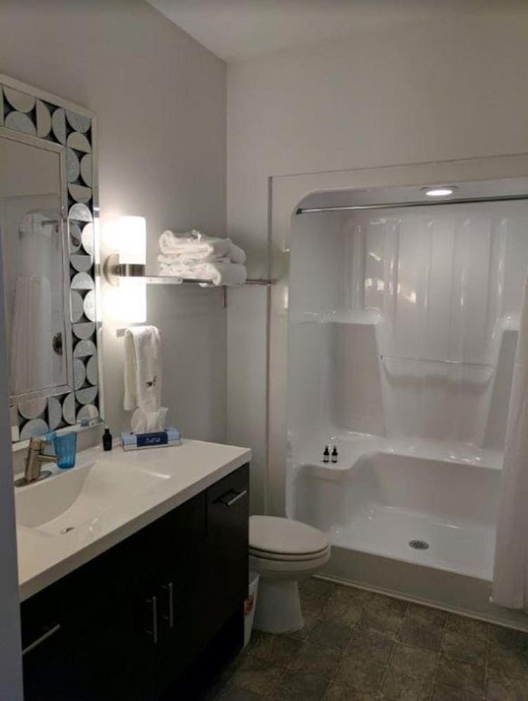 The Acorn Suites