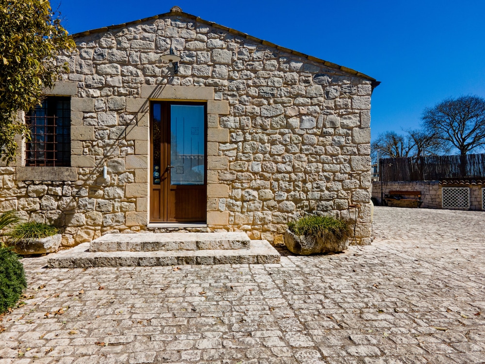 Borgo Monachella