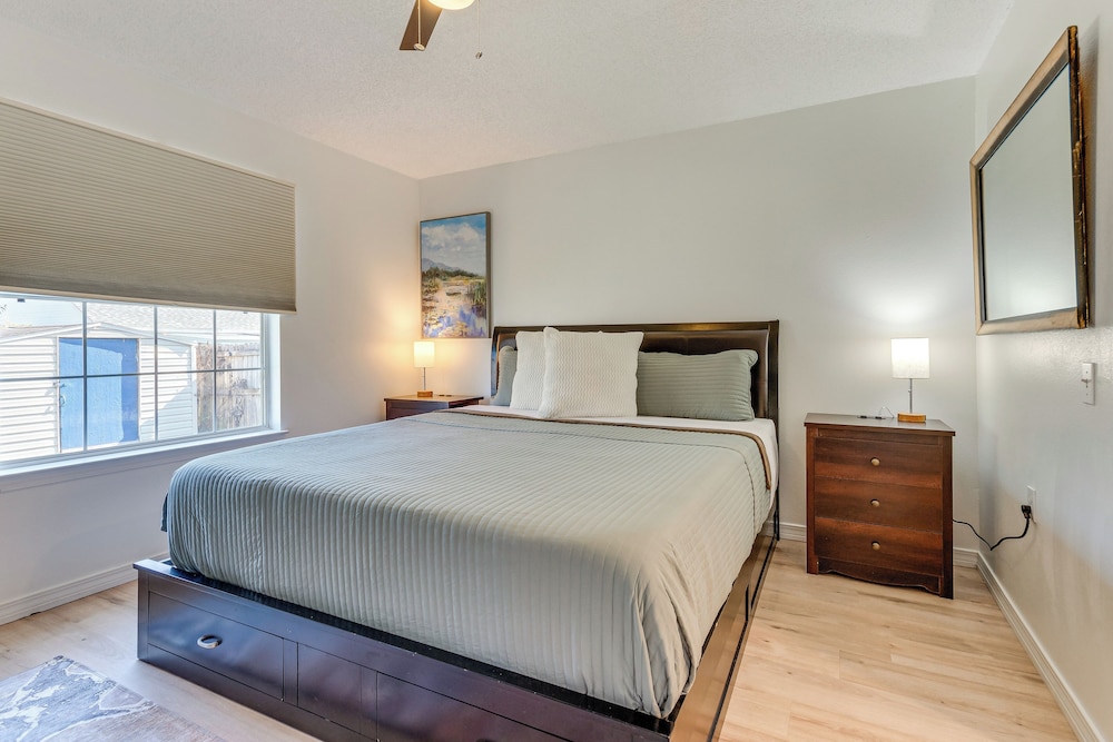 3 Mi to Beach: Quiet Gulf Breeze Gem Near Dtwn