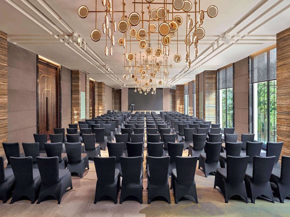 Mövenpick Hotel Hanoi Centre 84