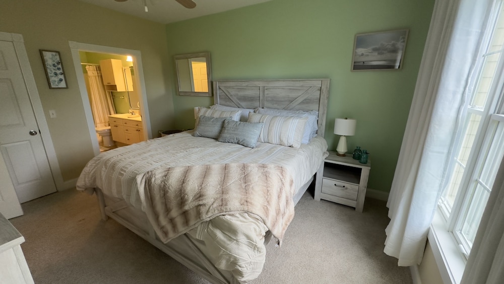 Magnolia Pointe Luster Leaf 4890-303 2 Bedroom Condo