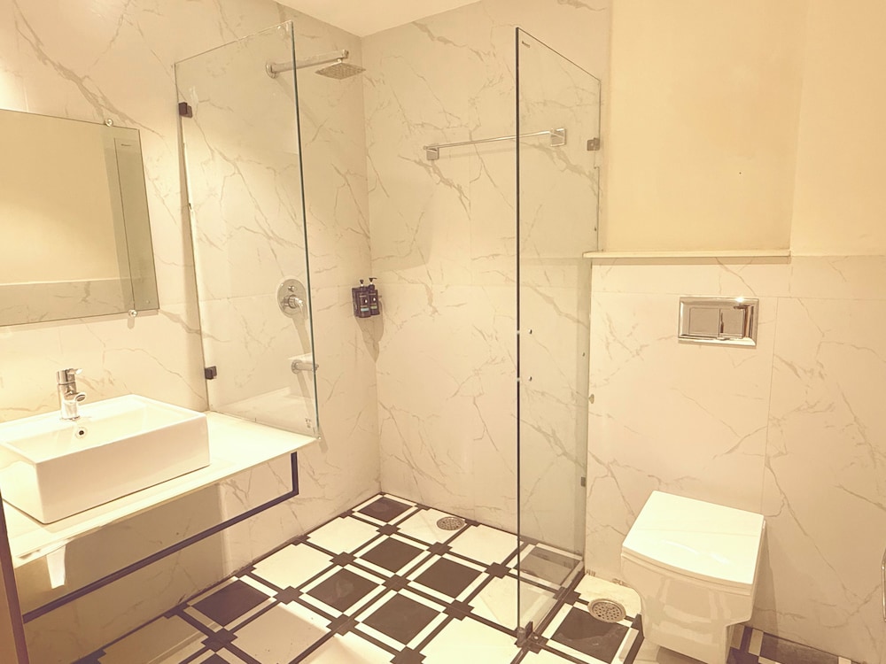 Lush Premier Hotel