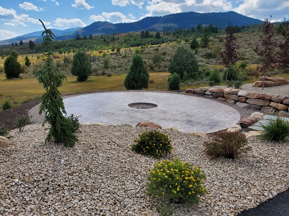 Glenn Haven Luxury Large Group Getaway Sleeps 60