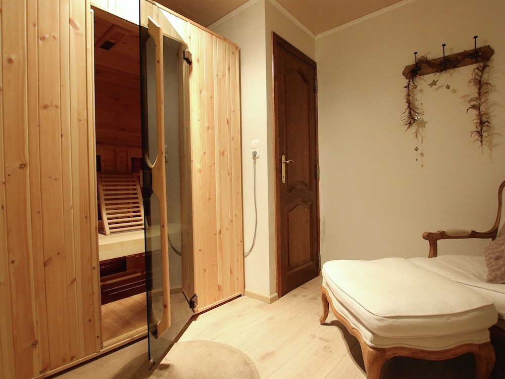 Great Holiday Home in Bastogne With Sauna