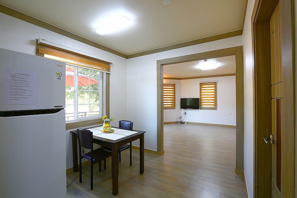 Haena Pension