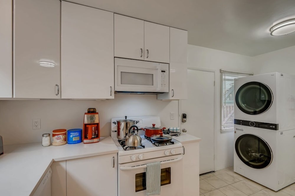 Walk To Beach 2BR Top Location - AA