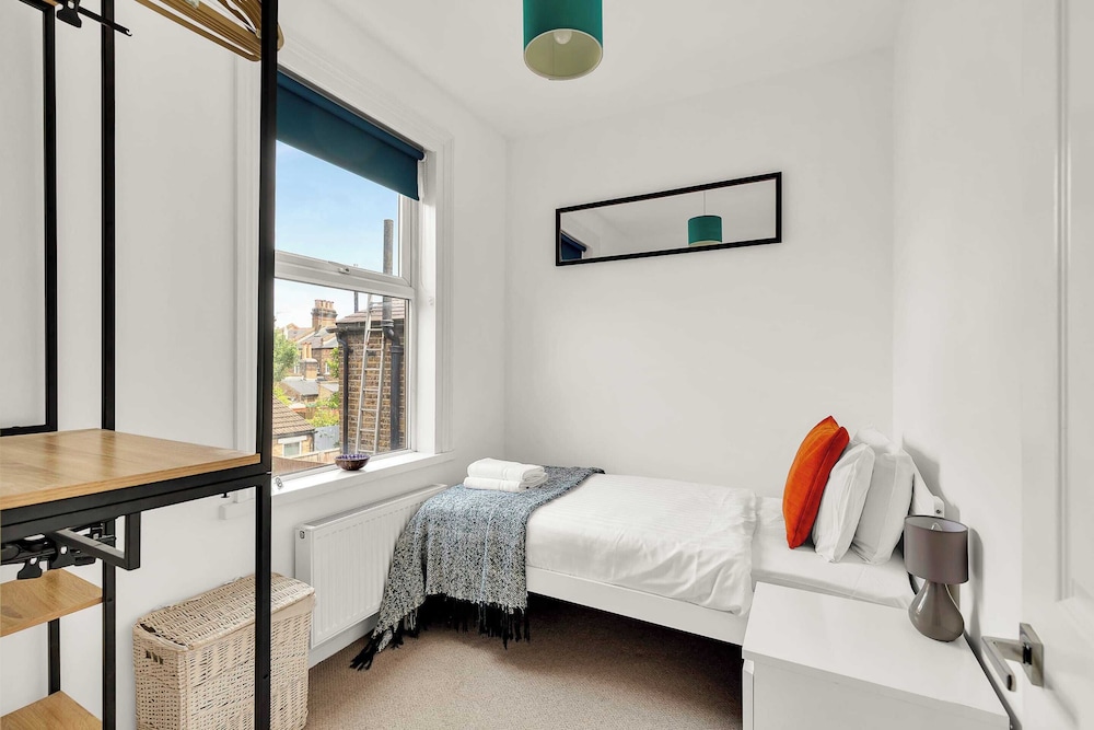 Charming Golborne Escape