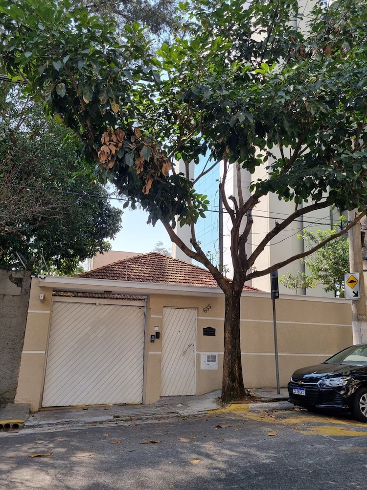 Casa Jardim Studios