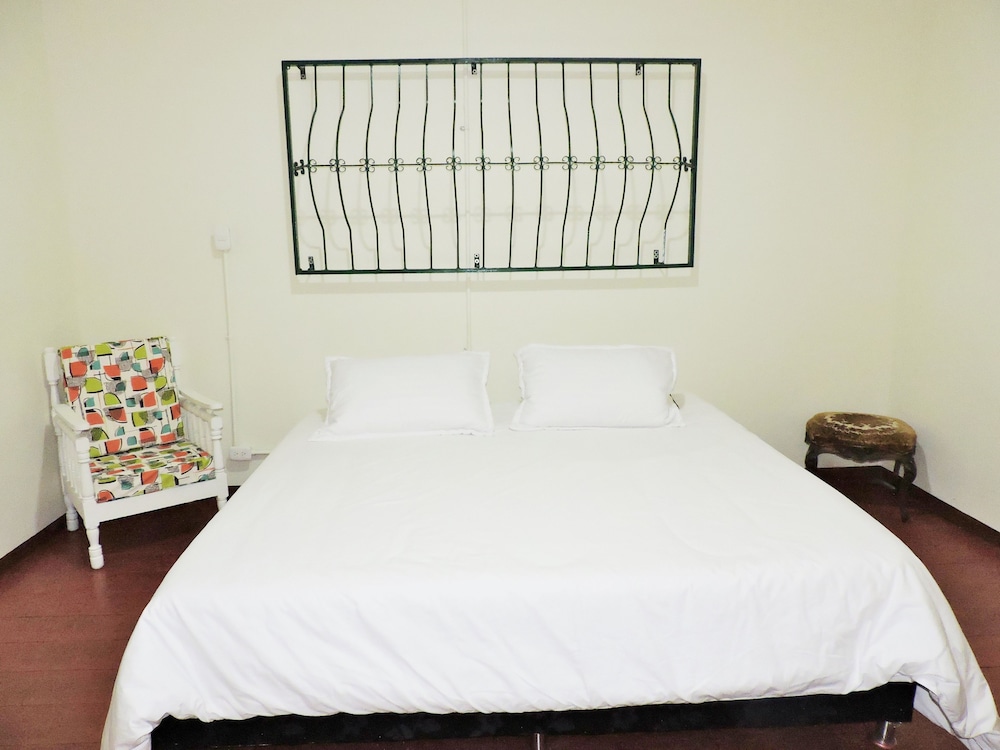 Golden Frog Mountain Hostel