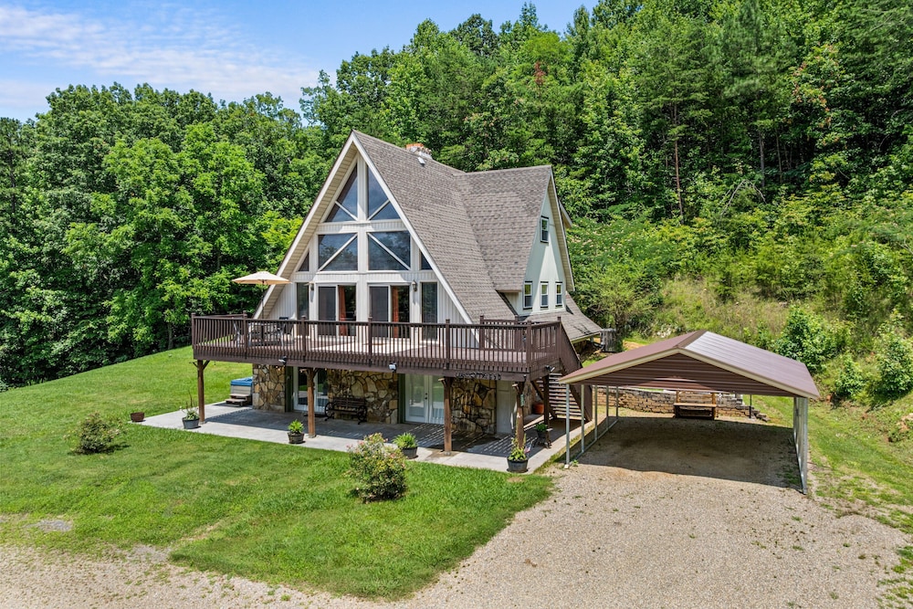 Smoky Everest 4 Bedroom Chalet