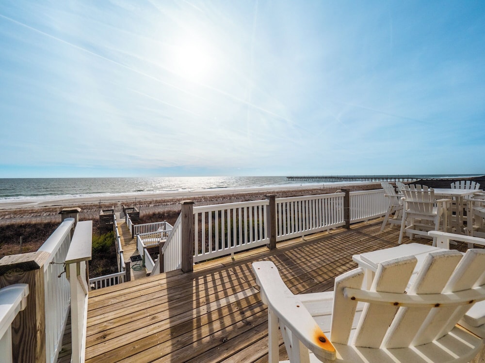 C-Maid by Topsail Realty