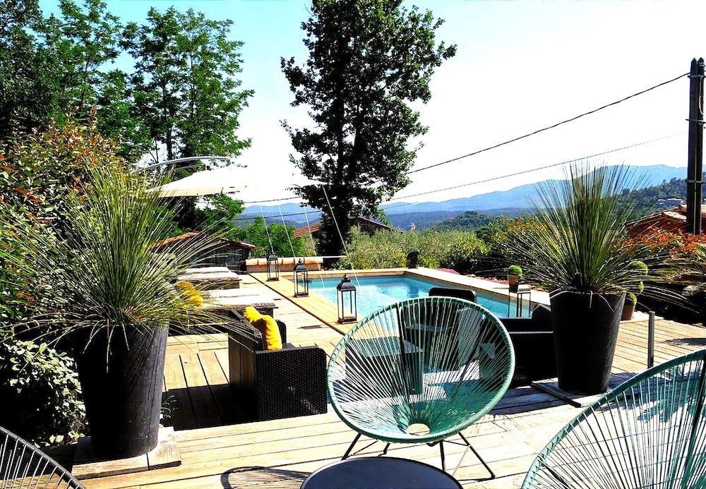 Magnificent Cottage in Payzac With Pool !