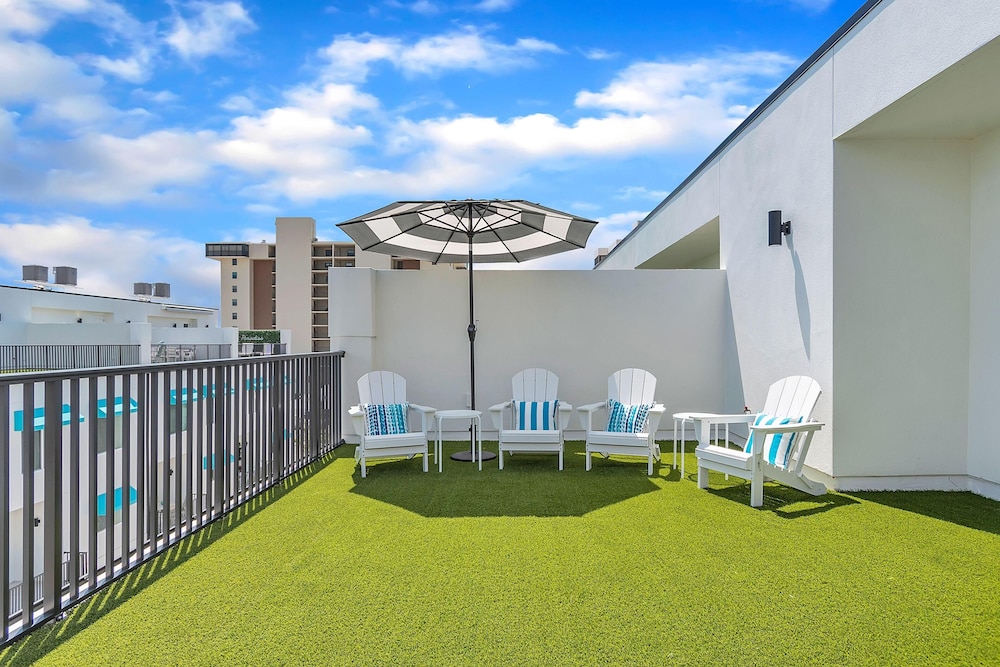 Azul Townhomes B3