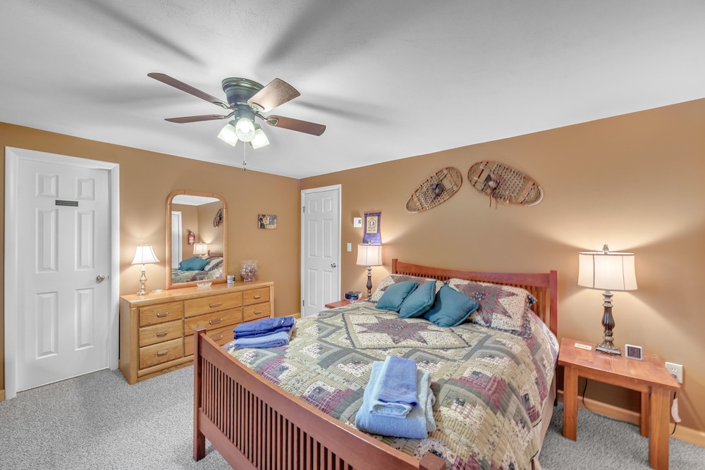 Otter Slide 78i - A Cozy Mountain Retreat 2 Bedroom Townhouse by The Summit at Gore Mountain