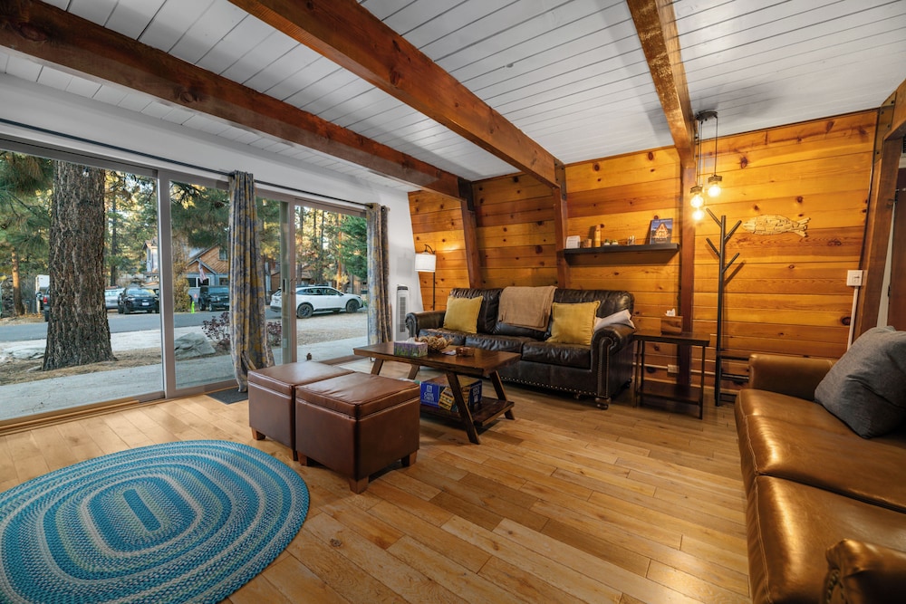 The Cozy Bear Cabin