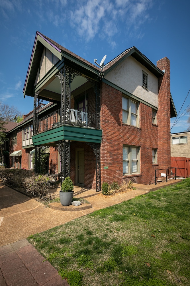 Memphis Belvedere Suites