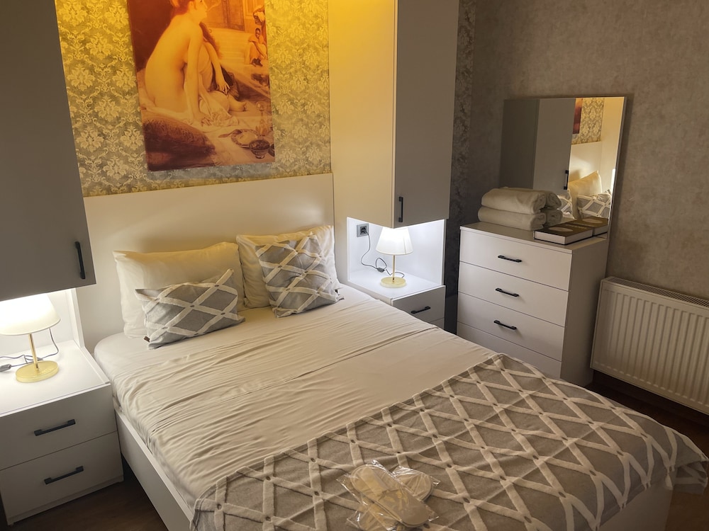 Moda Suit - Image 60