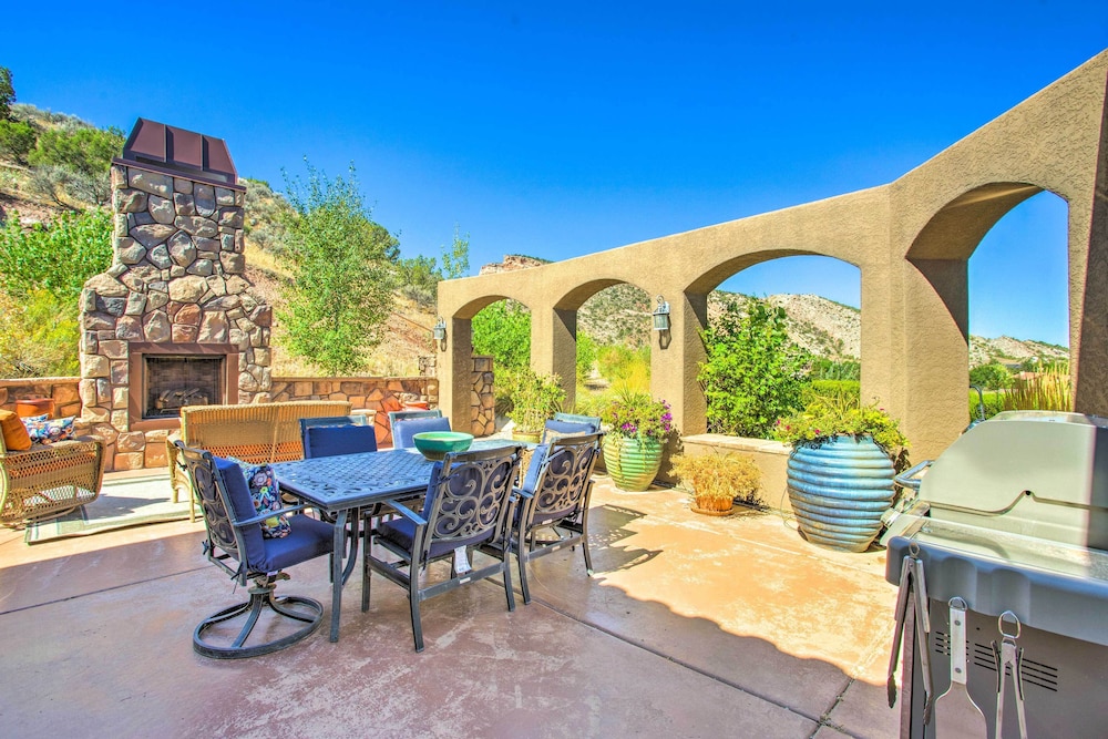 Grand Junction Vacations - Spacious Grand Junction Home w/ Mountain View - Property Image 1