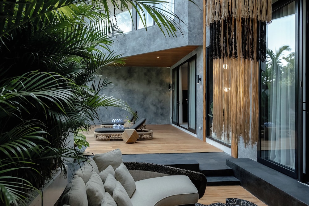 AMO Residences